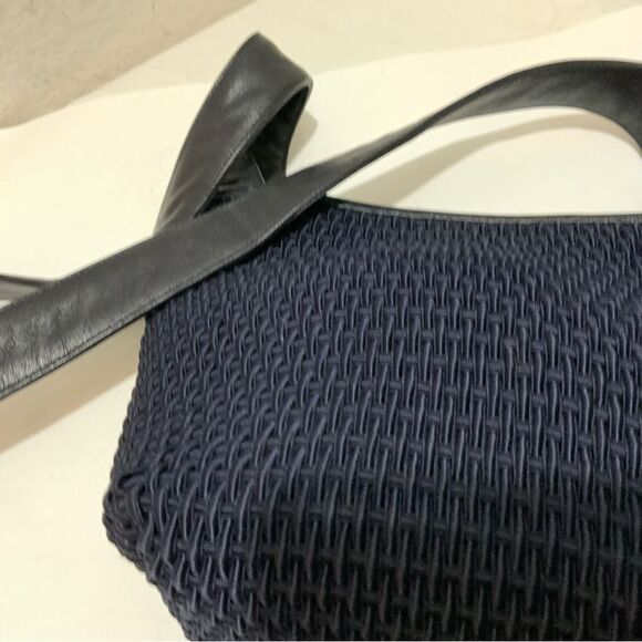 Dillard's Women’s Woven Navy Blue Shoulder Bag Purse Leather trim - Picture 10 of 15